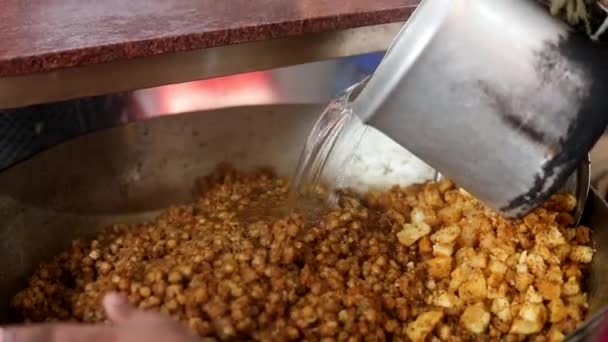 Elaboración Choley Para Bhature Colina Que Sirve Con Cebolla Ensalada — Vídeo de stock