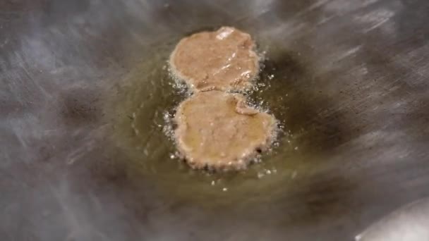Koken Indiase Stijl Schapenvlees Galouti Kabab Een Grote Pan Tawa — Stockvideo