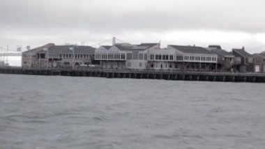 San Francisco, 39 numaralı rıhtımdaki Riverside restoranı.