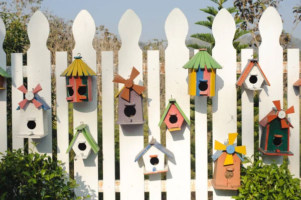 Collectie Van Kleurrijke Houten Vogelhuisjes — Stockfoto