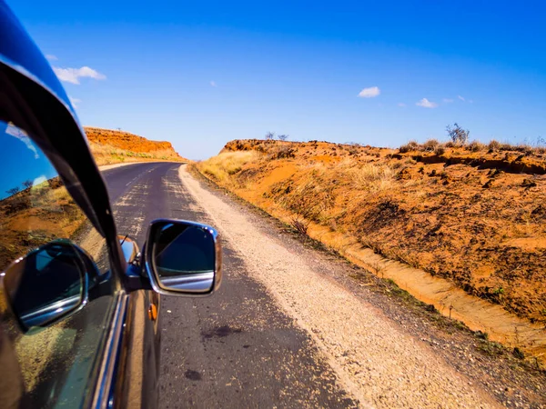 Conducir Coche Por Pintoresca Ruta Nacional Rn7 Través Sabana Madagascar —  Fotos de Stock