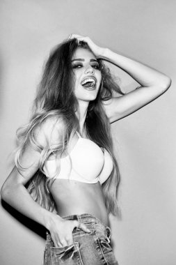 Çok şehvetli kadın sutyen