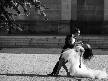 seksi çift güneşli dans düğün açık