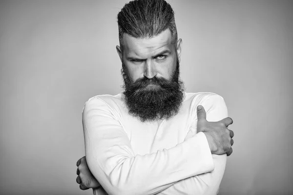 Homme barbu sérieux — Photo