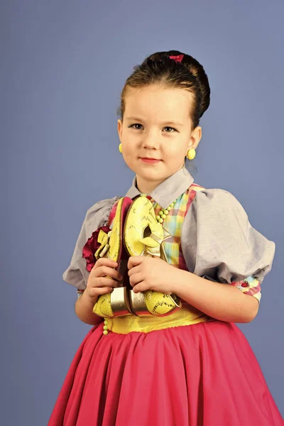 Schoonheid en mode in pin-up stijl, kindertijd. schoonheid en kapsalon — Stockfoto