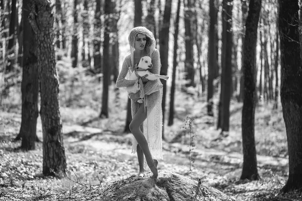 Ormandaki keçi olan kadın