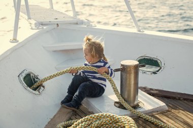 Yat ve yelken kavramı.