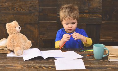 Öğretmen ya da öğretmen. iş. Bazı öğrenciler iyi dinleyerek öğrenmek. telefon öğrenim kez günümüzde öğretmenler tarafından sunulmaktadır. Öğretmen öğrencilerin hedefleri yeniden değerlendirmek zorunda kalacak.