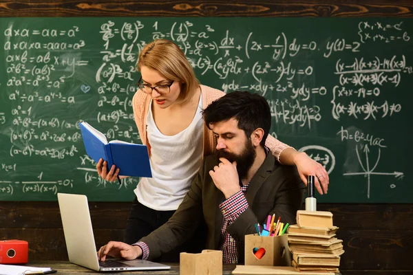 Gli Insegnanti Sono Diversi Come Gli Studenti Che Insegnano Istruzione — Foto Stock