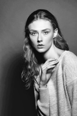 Seksi kadın. ince şık seksi kadın