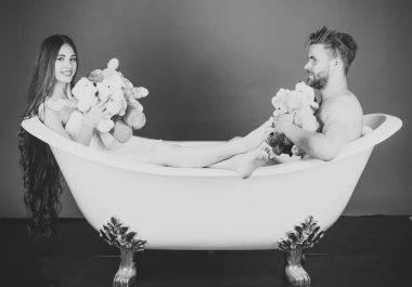 Romantik tatlı aşk kutlama lüks günü. Sevgili kırmızı zemin üzerine dinlenmek.