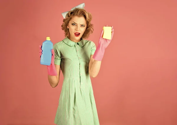 Cara femenina. Problemas que afectan a las niñas. ama de casa equipo de limpieza retro vintage — Foto de Stock