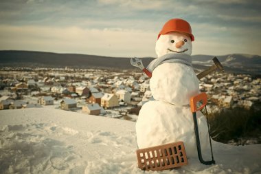 Mutlu yeni yıl kardan adam ile. Snowmans mutlu çift. Snowmans kutlama. Mutlu tatil ve kutlama.