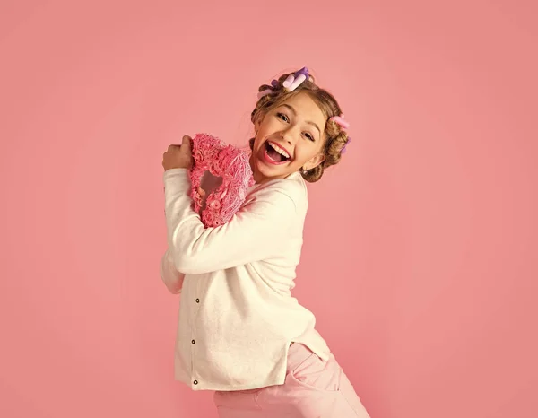 Çocuk çocukluk çocuklar mutluluk kavramı. Sevgililer günü, aşk, Doğum günü. — Stok fotoğraf