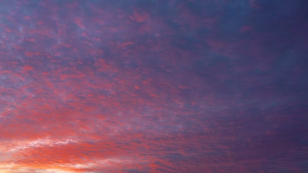 Atardecer dramático y amanecer mañana noche crepúsculo cielo — Vídeos de Stock