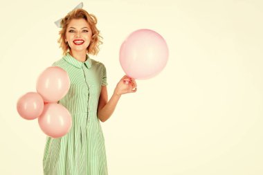 Kadın yüzü. Kızlar etkileyen konular. Balonlarla pin