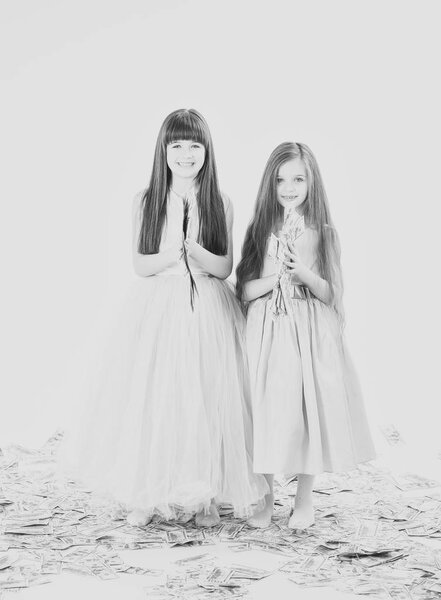 Счастливые девушки. кредит, успех в бизнесе, будущее, состояние
.