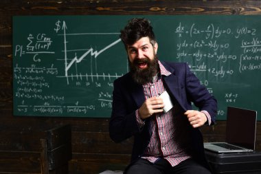 sınıf eğitim ve birlikte okuma üniversite öğrenci eğitim kavramları. planlama. Öğretmen hevesli olması gerekir ve onun konu gibi gerekiyor. Sıcak öğretmendir