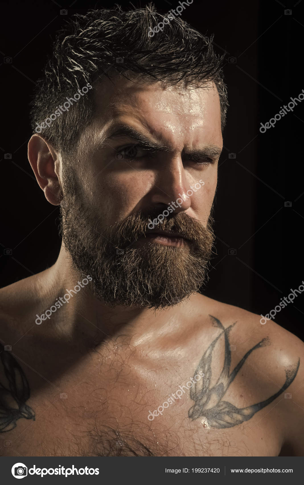 Dating en muskulös kille annonsera min dating hem sida