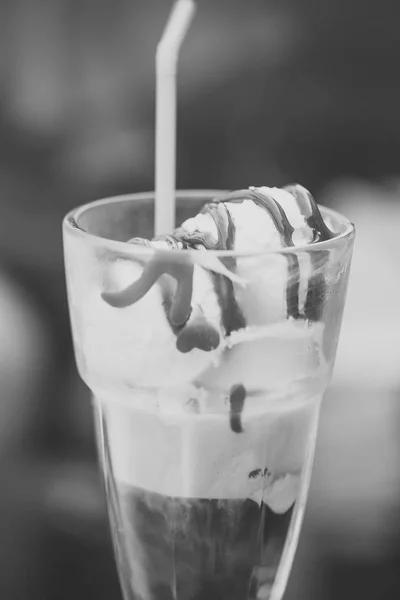 아이스크림 칵테일입니다. 여름 칵테일. — 스톡 사진