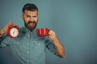 sabah kahve ile başlar. hipster süt Kupası, zaman, kopya alanı ile