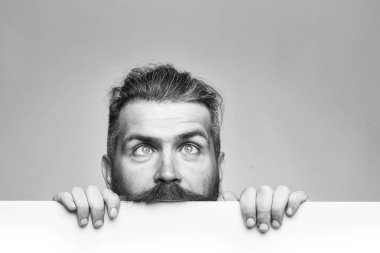 kağıt ile çılgın adam