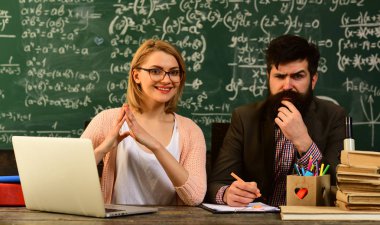 Konferans eğitim kavramı, ne nitelikleri öğretmen, onun öğrenme tarzı uygun yöntemi eğitim için öğrenci görünüyor yapmak koçluk öğrenme iş planlaması