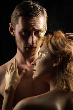 Sevgililer günü kavramı. Sevgililer günü tatil kutlaması seksi çift.