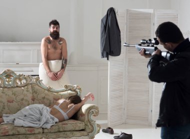 Garip adam genç kadın ve adam öldürmekten planlama