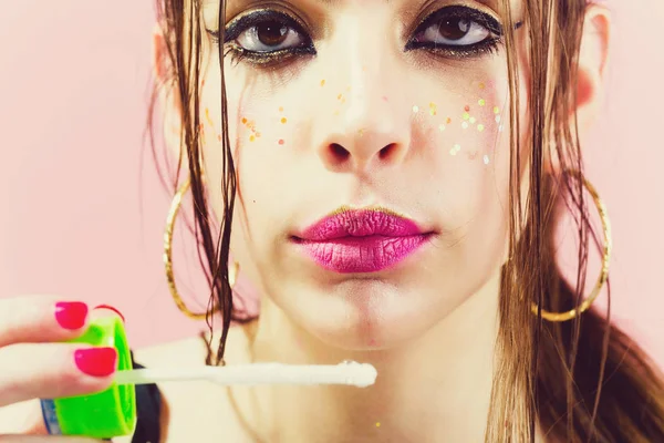 Colored makeup. Beauty and fashion. — Stock Photo, Image