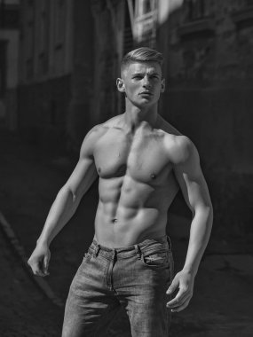 atlet. Kas Genç adam