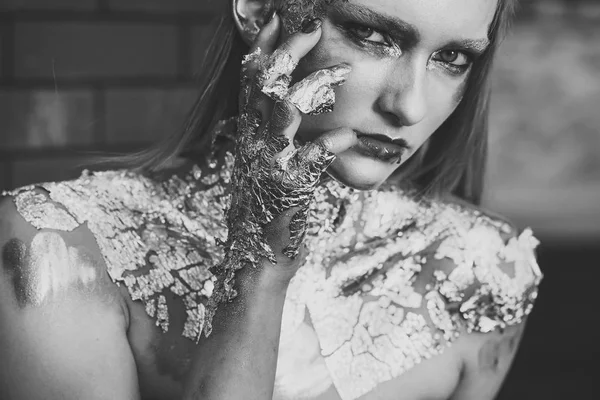 Vücut sanat kavramı. Tedavi, tedavi, Kuru cilt