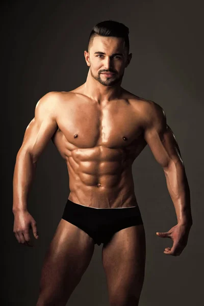 Ropa interior de hombre. Hombre con cuerpo muscular y torso . — Foto de Stock