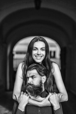 Genç şık bir çift.