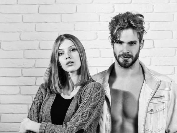 Yakışıklı ve güzel kız