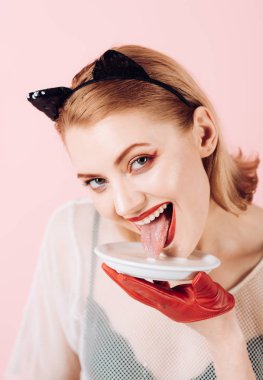 Ekoloji ürün ve heath. ekoloji ürün yalamak kedi kulakları seksi kadın süt.