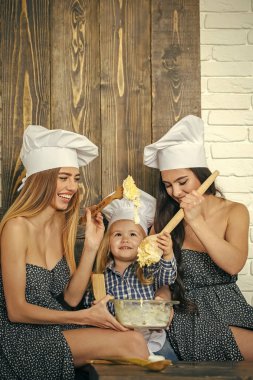 Çocuk ve chef şapka kız