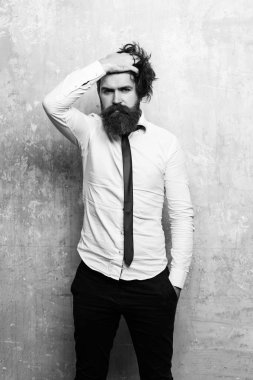 manken, ciddi bir yüz üzerinde uzun sakallı