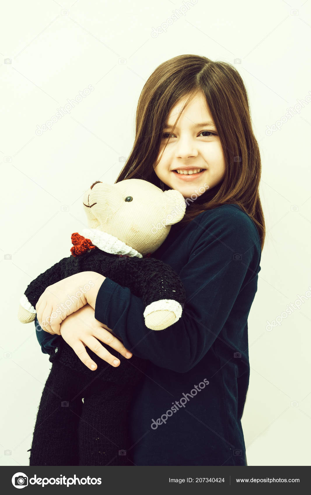 cute girl pic with teddy bear