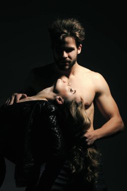 Maço Sığdır gövde ile tutun kadın uzun saç