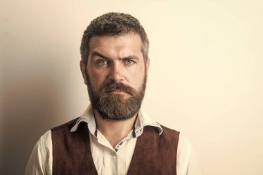 Adam ya da sakallı işadamı. Kuaför moda ve güzellik