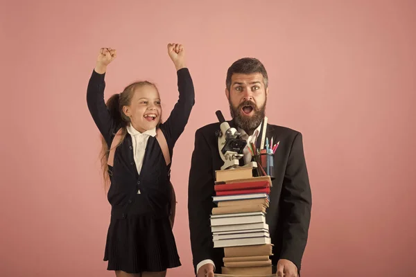 Professor e estudante com rostos felizes e surpresos — Fotografia de Stock