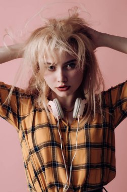 Profesyonel öğretmenler kendi akademik içerik konusunda uzmanız. Öğretmenler etkisi öğrenci hayatları boyunca izler. Öğrencilerin öğretmenleri ile olumlu ilişkiler kurmak.