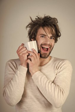 Sabah kahve veya süt ile.