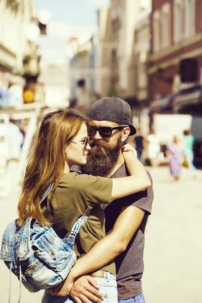 Feliz pareja amorosa — Foto de Stock