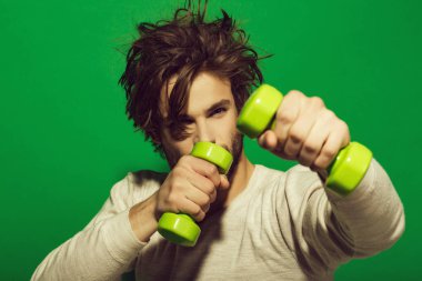 Halter veya halter adam egzersiz