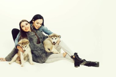 denim husky ile kız