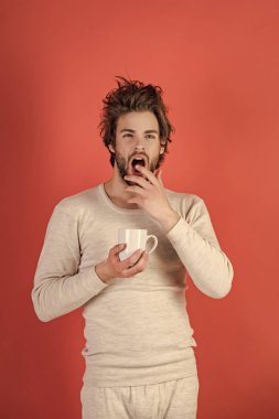 Sabah kahve veya süt ile.