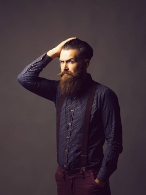 Adam hipster saç tidies