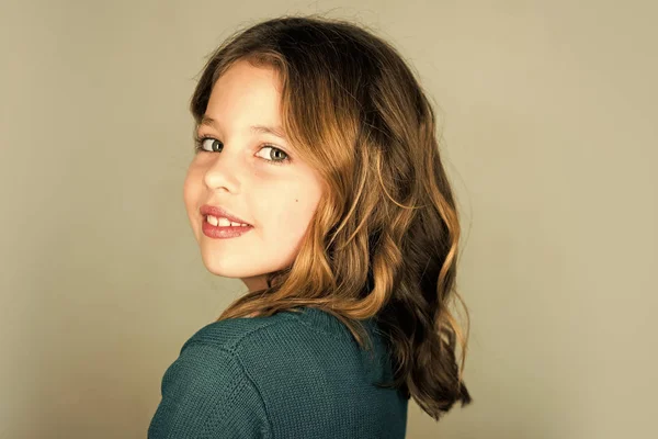 Cuidados com a pele, estilo casual e ganga. cuidados com a pele e beleza . — Fotografia de Stock